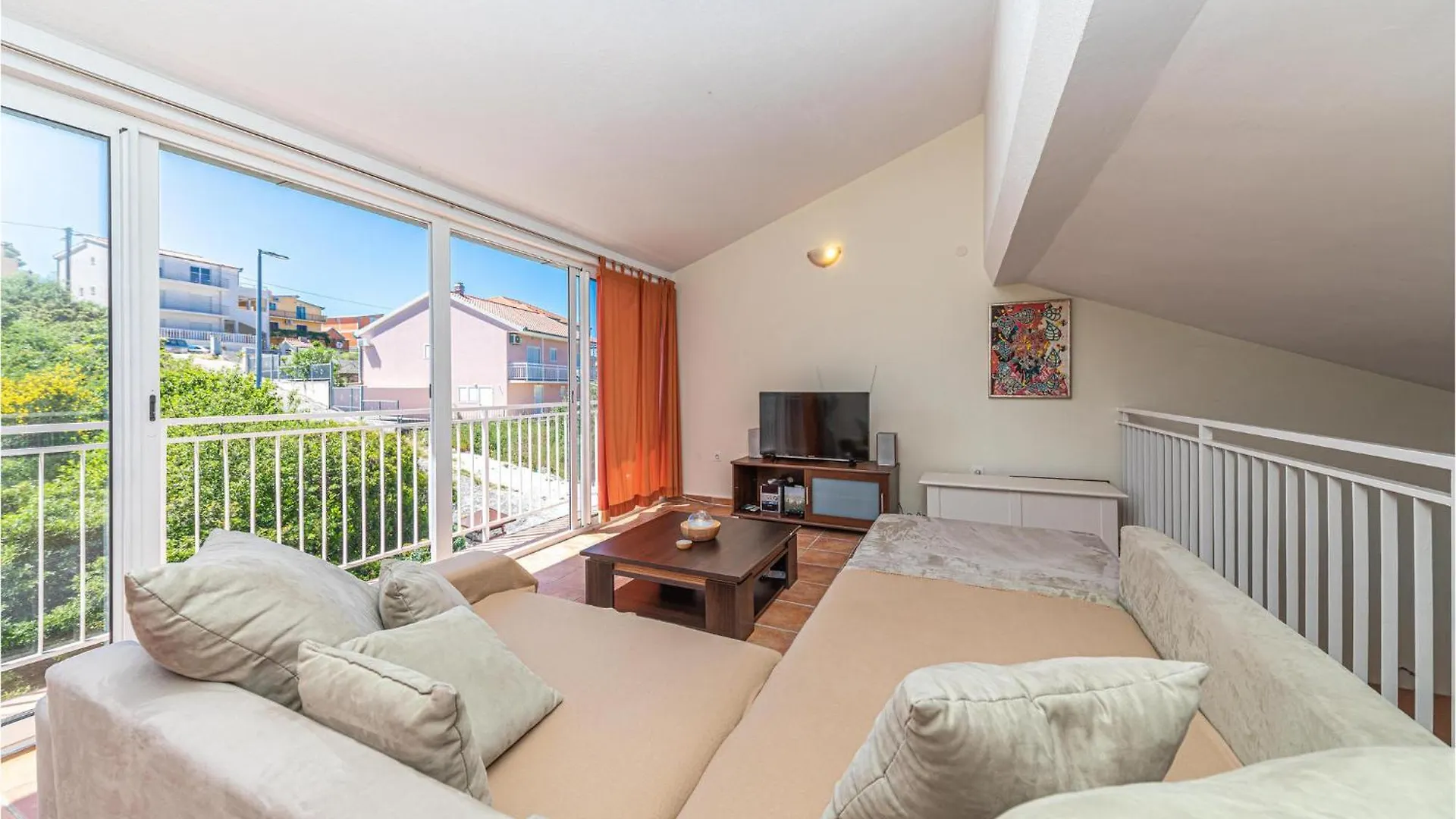 Beautiful Home In Okrug Donji With Wifi Donji Okrug  0*, Donji Okrug (Ciovo)